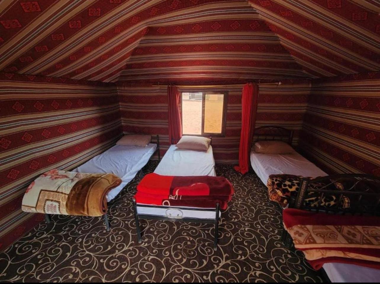 Hotel Bedouin Bunch Camp Wadi Rum Exterior foto
