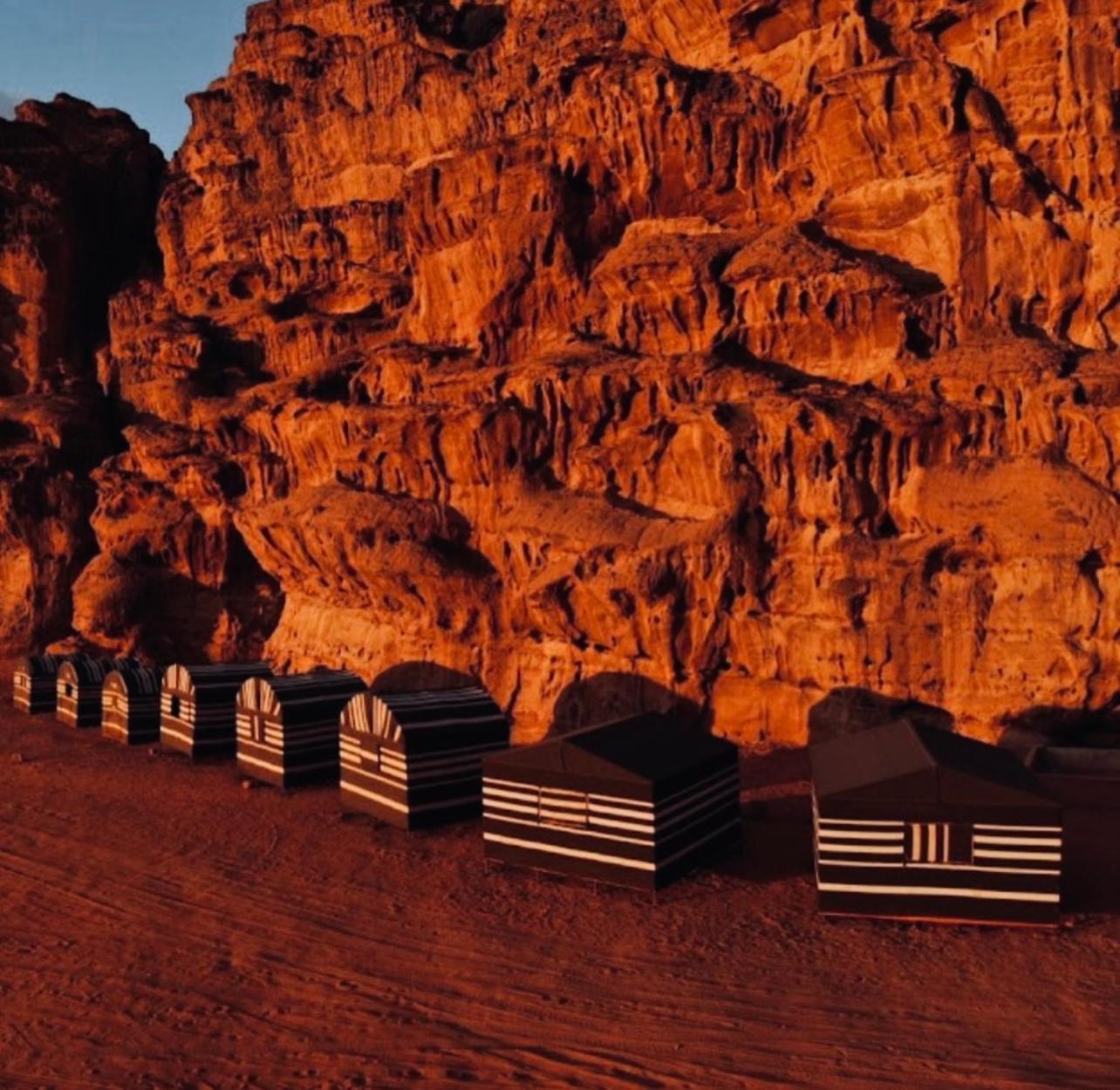 Hotel Bedouin Bunch Camp Wadi Rum Exterior foto