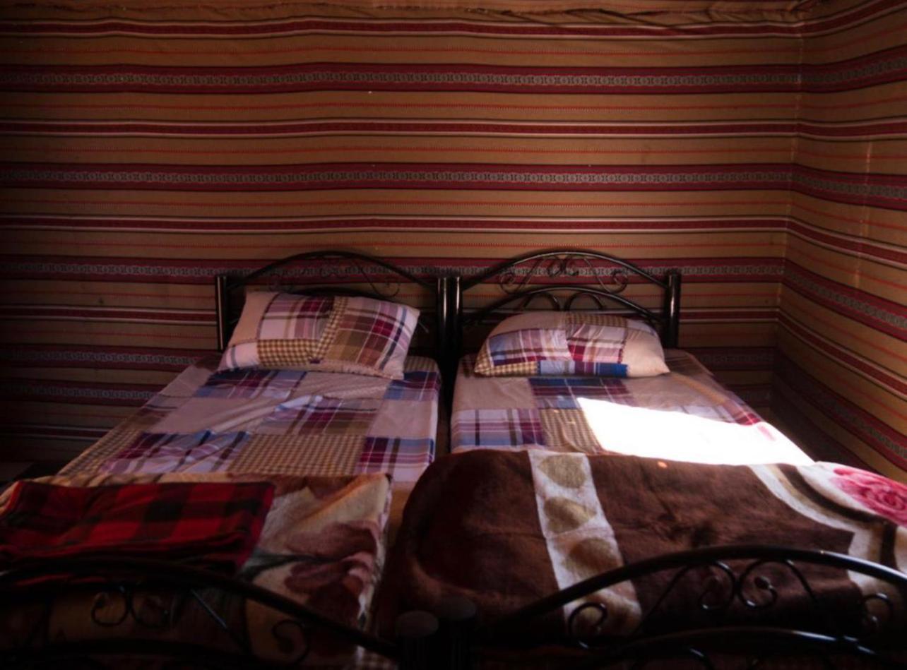 Hotel Bedouin Bunch Camp Wadi Rum Exterior foto